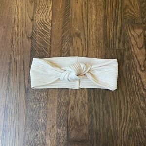 NWOT A New Day cream colored headband